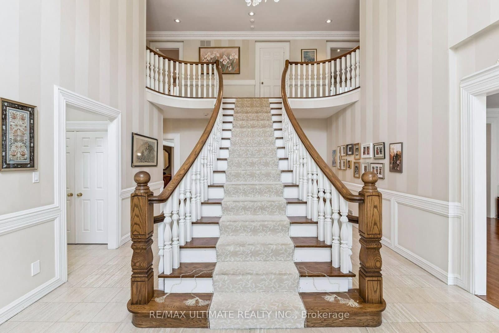 1 Versailles Court thumbnail 10