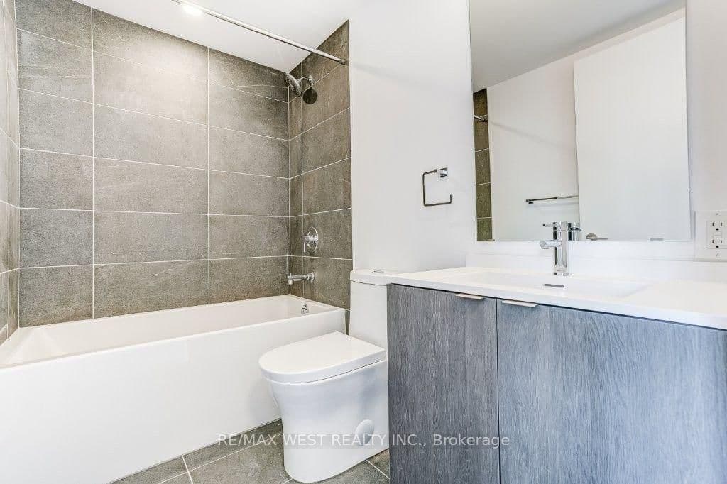 100 Queen Street E, Unit 2808 thumbnail 14