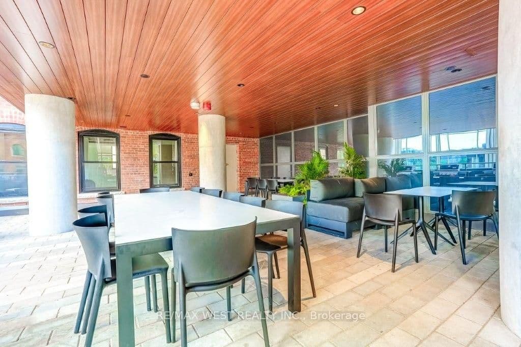 100 Queen Street E, Unit 2808 thumbnail 19