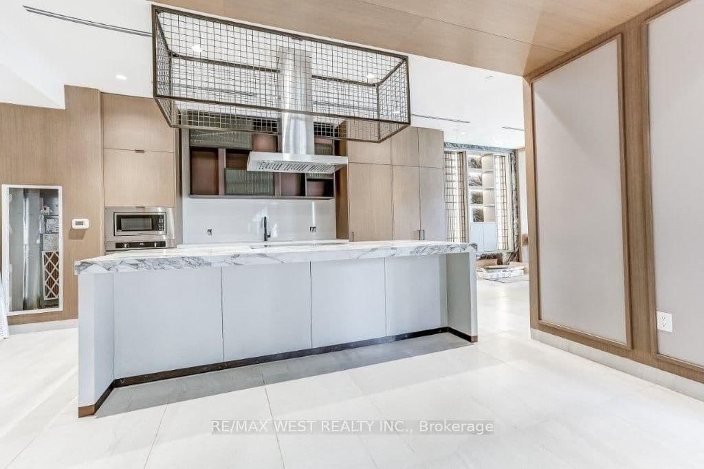 100 Queen Street E, Unit 2808 thumbnail 21