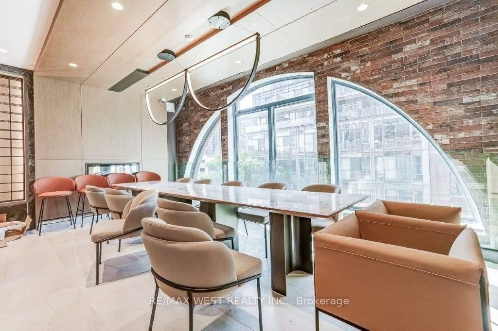 100 Queen Street E, Unit 2808 thumbnail 22