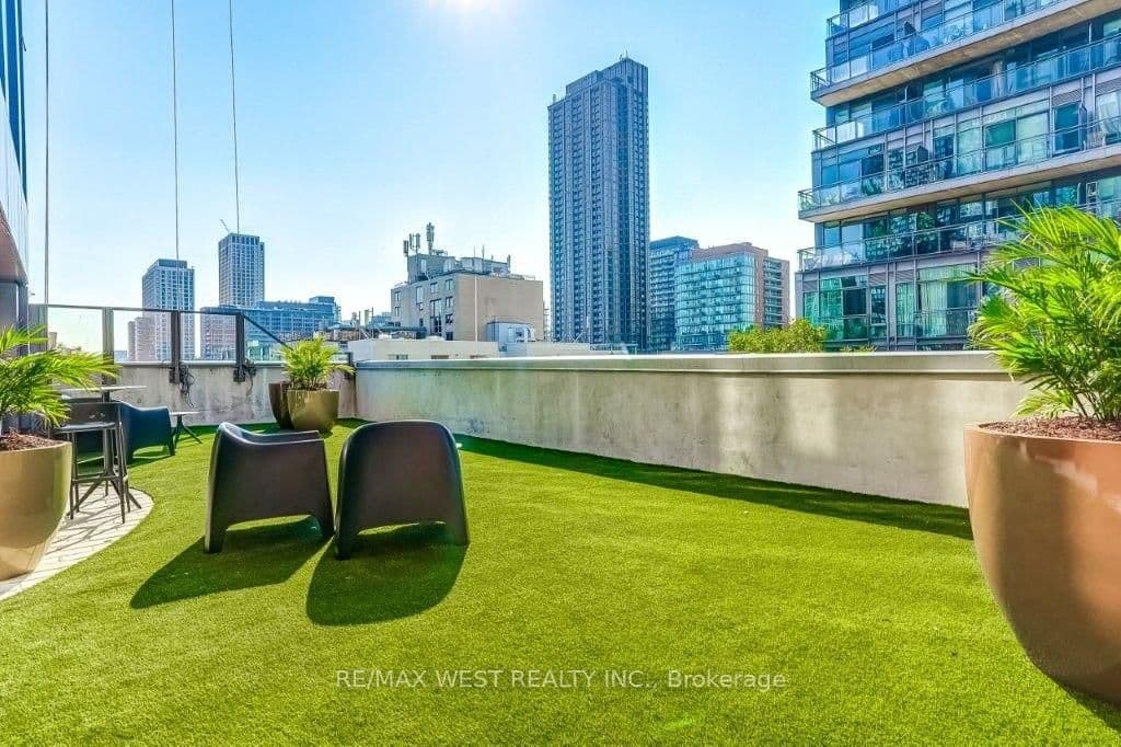 100 Queen Street E, Unit 2808 thumbnail 24