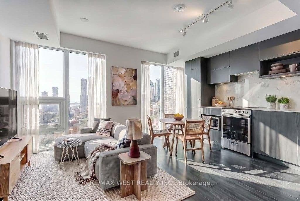100 Queen Street E, Unit 2808 thumbnail 5