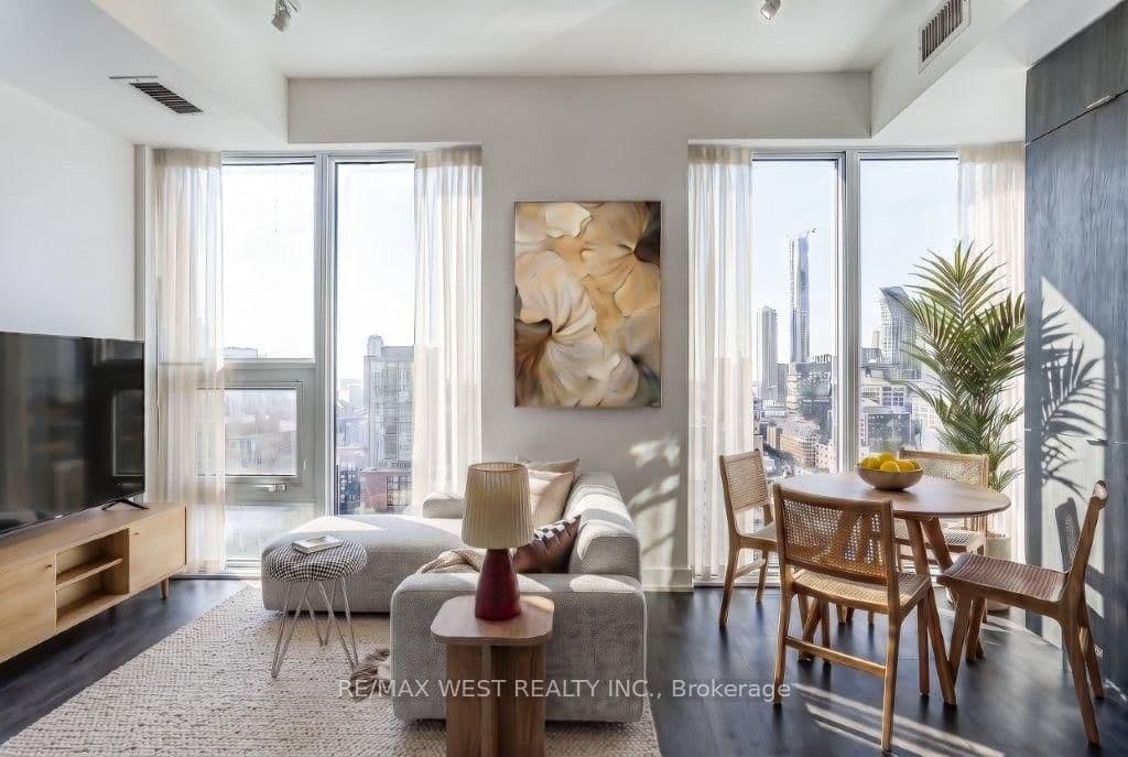 100 Queen Street E, Unit 2808 thumbnail 9