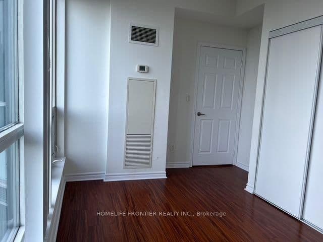 18 Holmes Avenue, Unit 1105 thumbnail 10