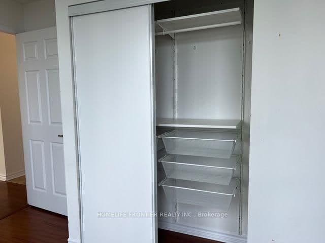 18 Holmes Avenue, Unit 1105 thumbnail 11