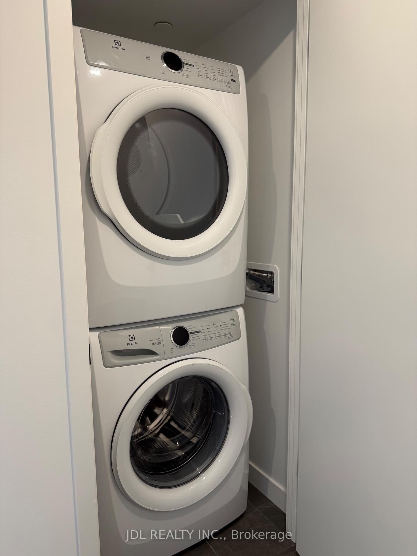 609 Sherbourne Street, Unit 4810 thumbnail 17