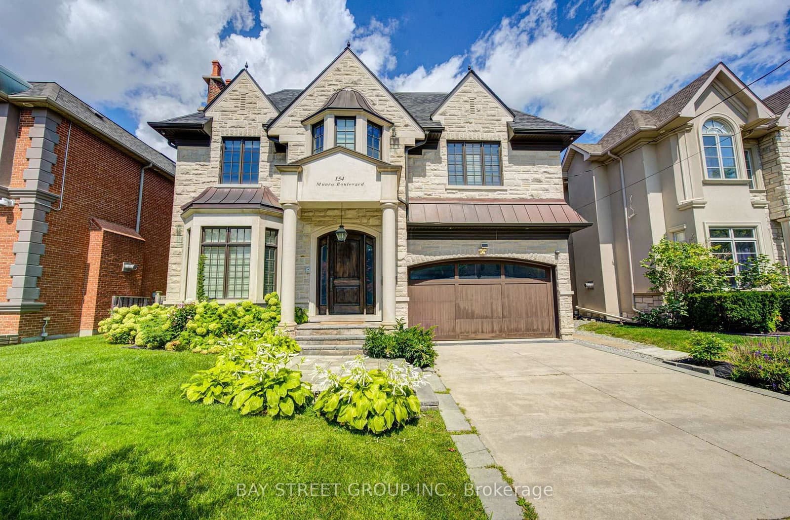 154 Munro Boulevard thumbnail 2