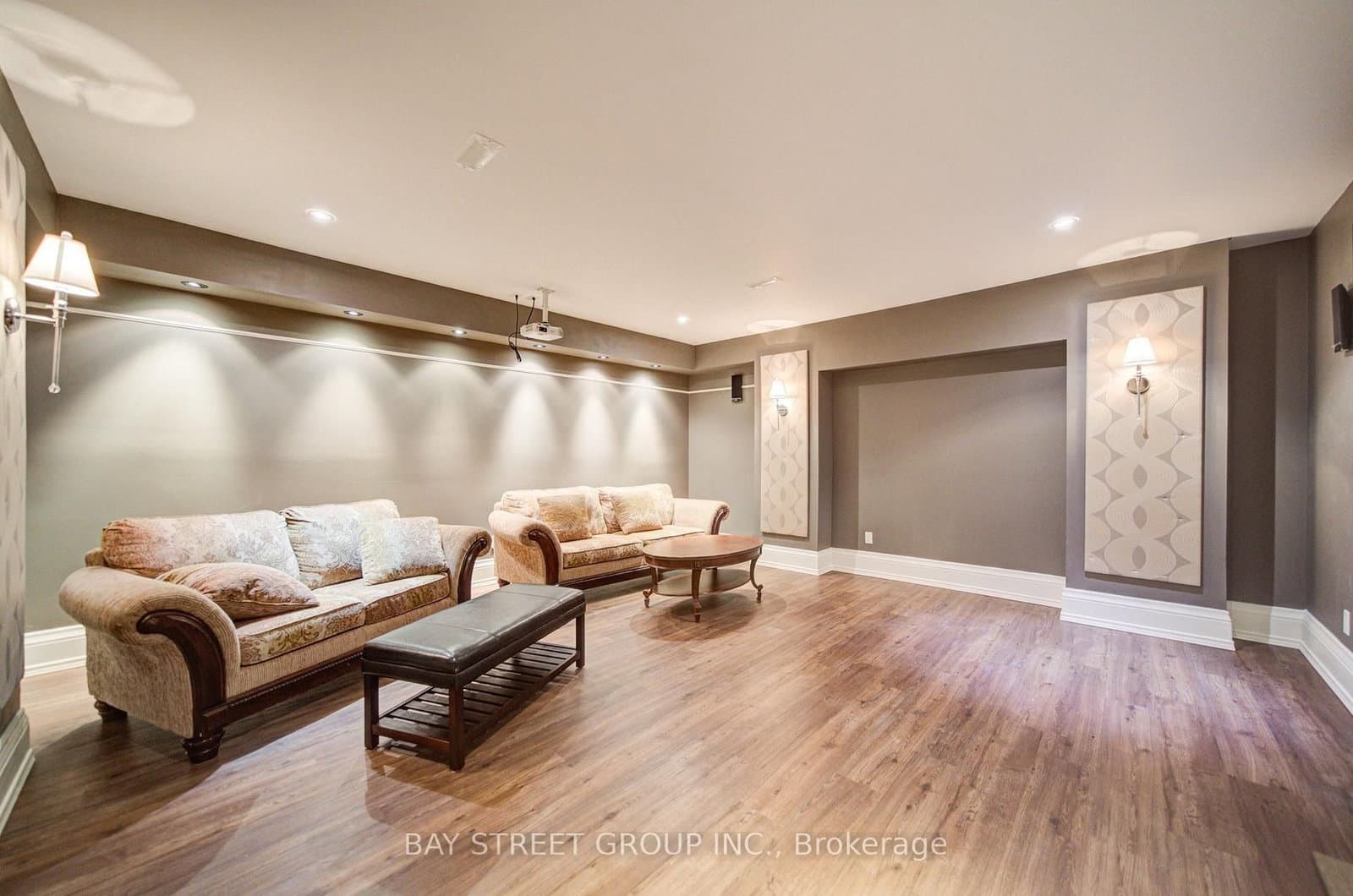 154 Munro Boulevard thumbnail 41