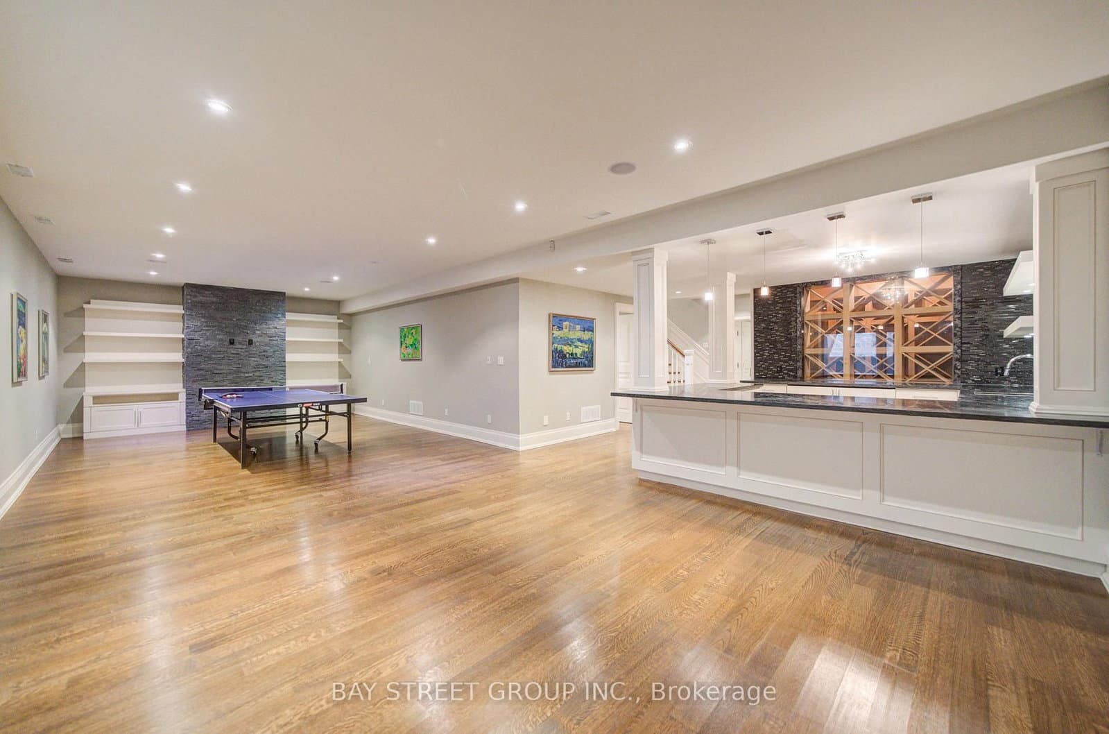 154 Munro Boulevard thumbnail 45
