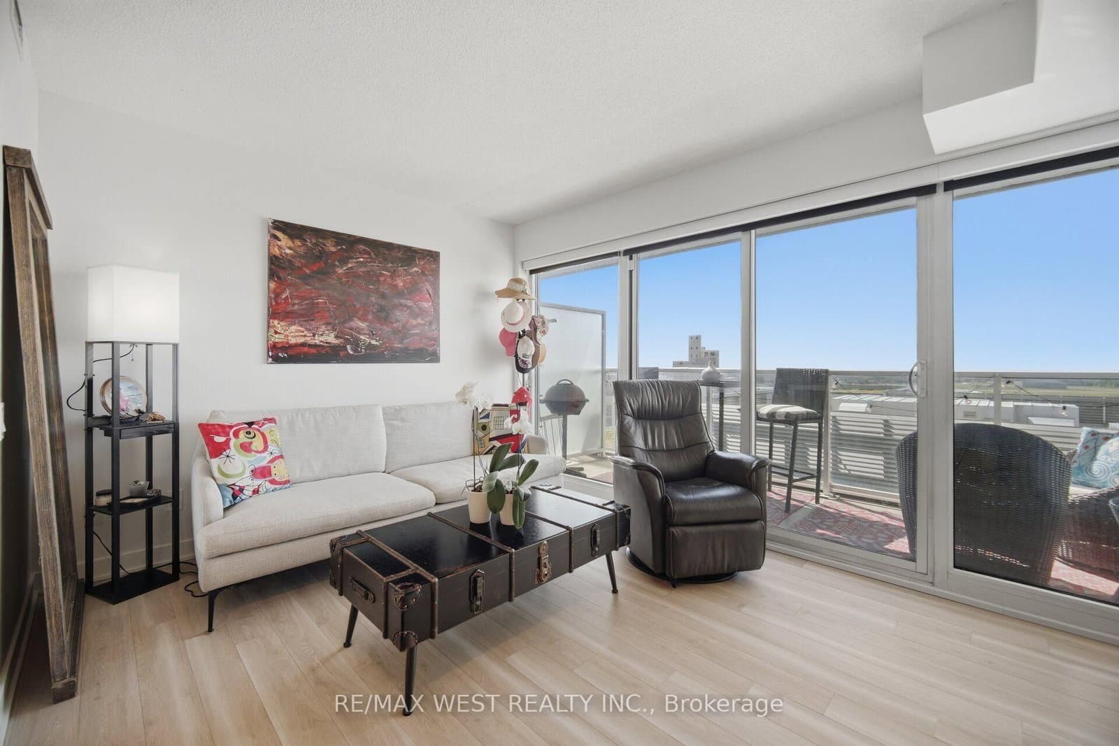 17 Bathurst Street, Unit 1602 thumbnail 11