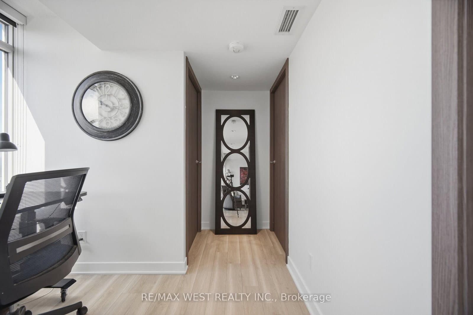 17 Bathurst Street, Unit 1602 thumbnail 14