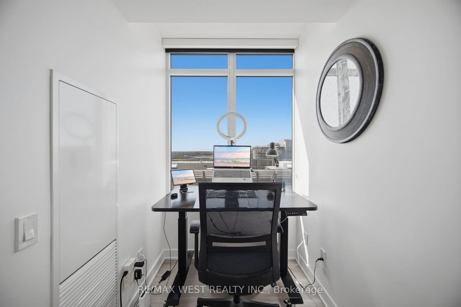 17 Bathurst Street, Unit 1602 thumbnail 23