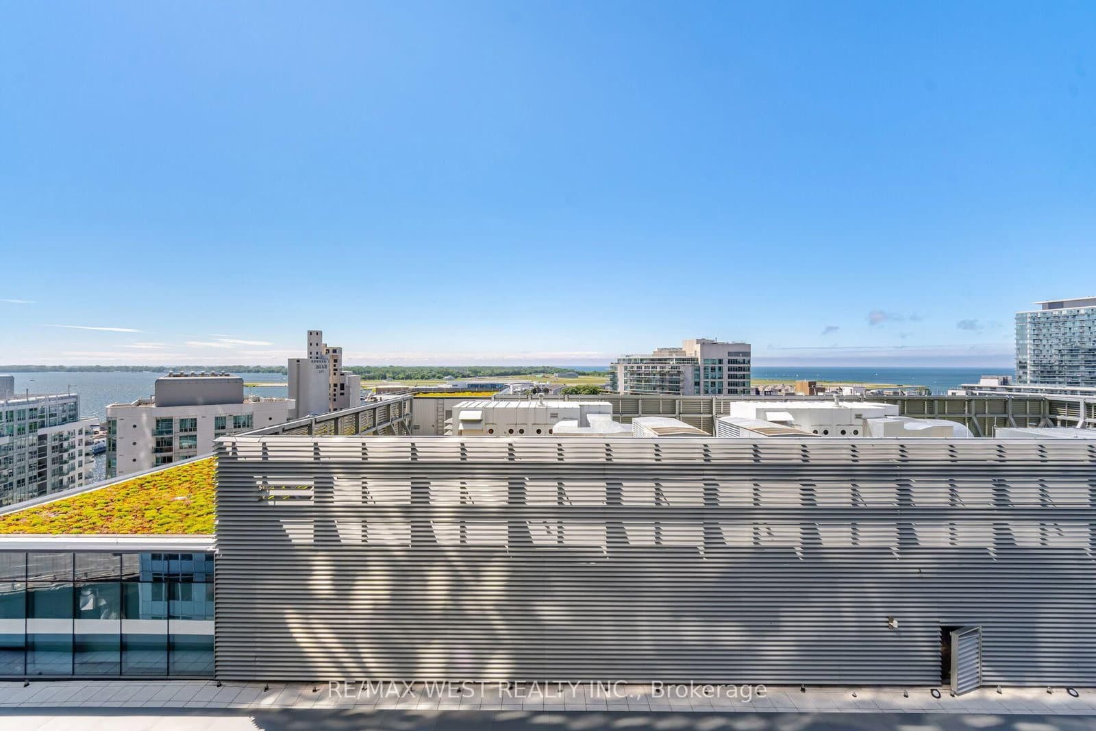 17 Bathurst Street, Unit 1602 thumbnail 32