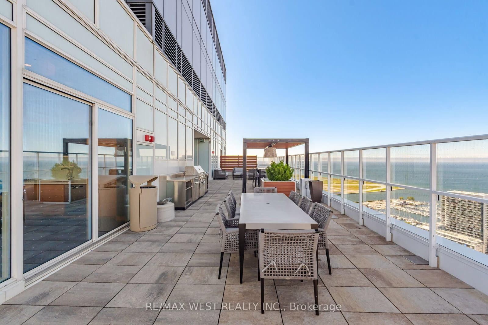 17 Bathurst Street, Unit 1602 thumbnail 35