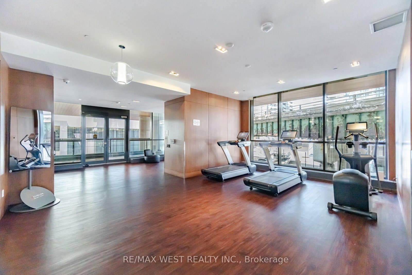 17 Bathurst Street, Unit 1602 thumbnail 38