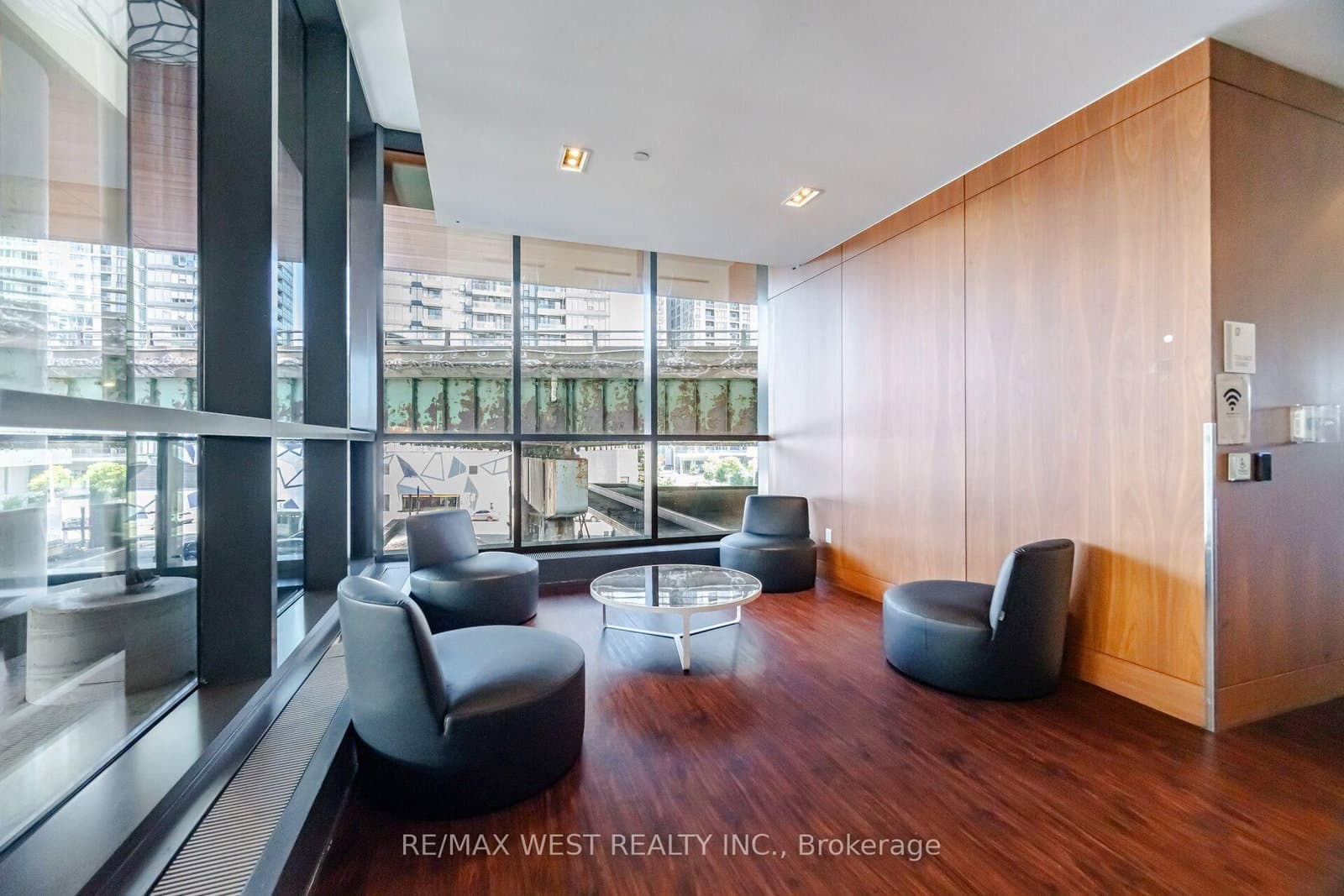 17 Bathurst Street, Unit 1602 thumbnail 41