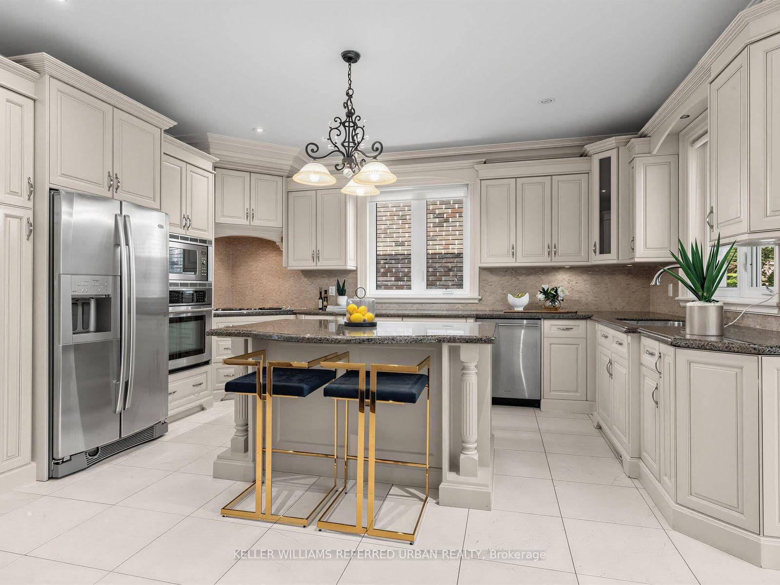 131 Estelle Avenue thumbnail 17