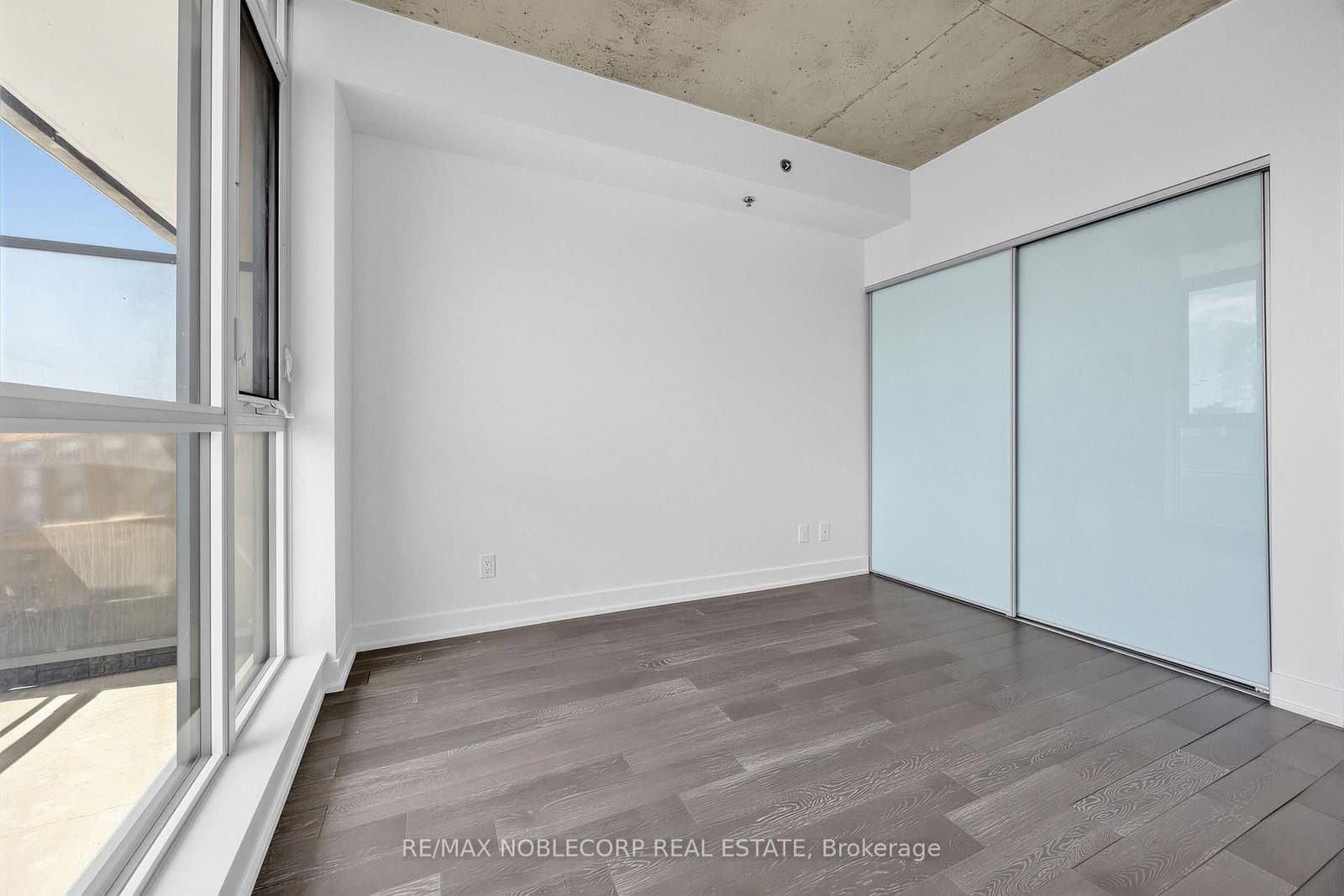20 Minowan Miikan Lane, Unit 1006 thumbnail 13
