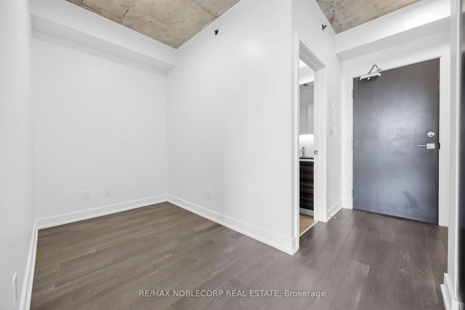20 Minowan Miikan Lane, Unit 1006 thumbnail 6