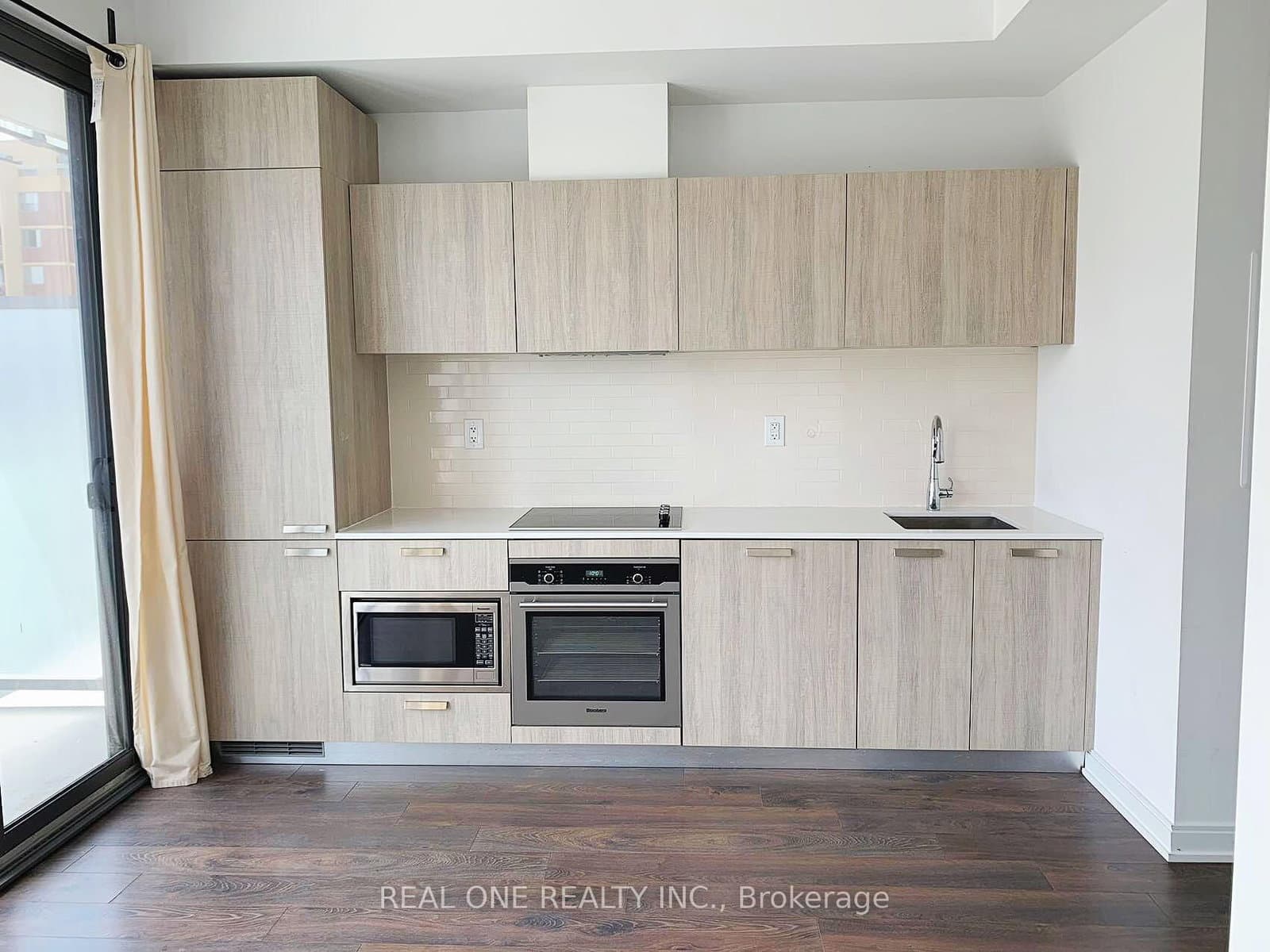 50 Charles Street E, Unit 1713 thumbnail 4