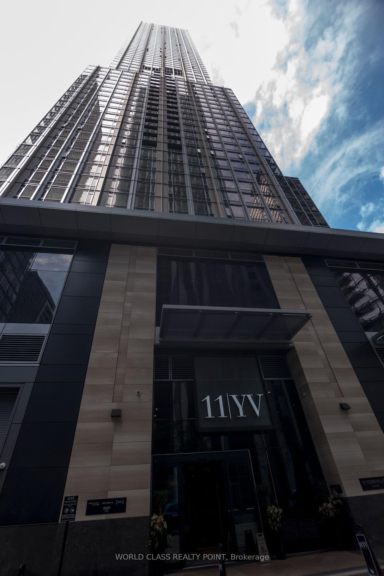 11 Yorkville Avenue, Unit 1807 - Image 1
