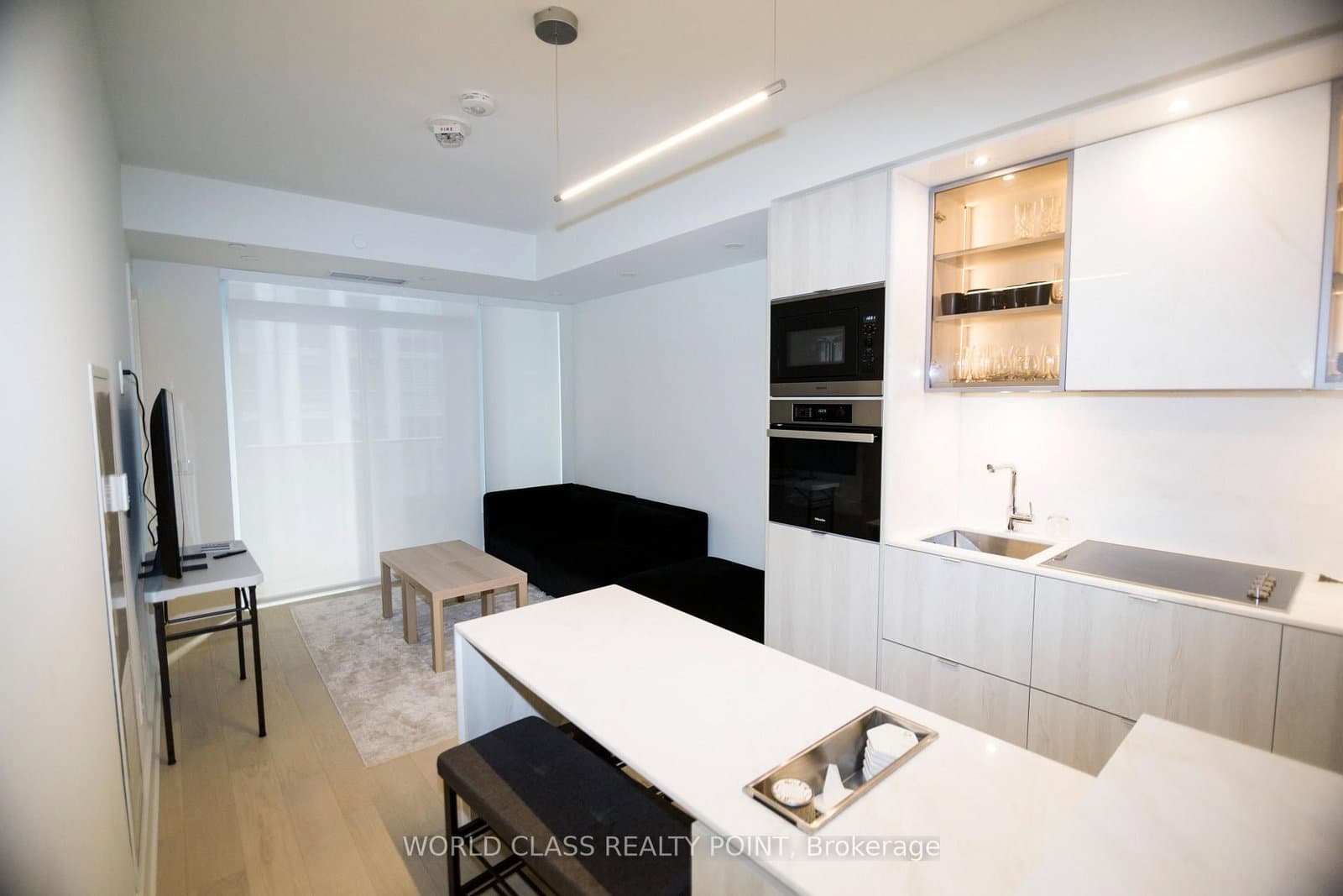 11 Yorkville Avenue, Unit 1807 thumbnail 26