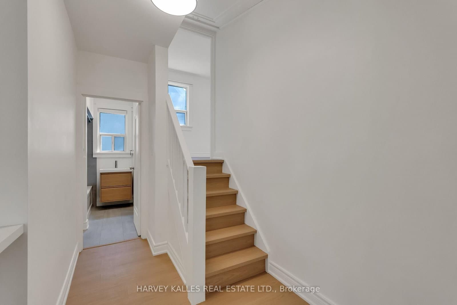 106 Florence Avenue thumbnail 11