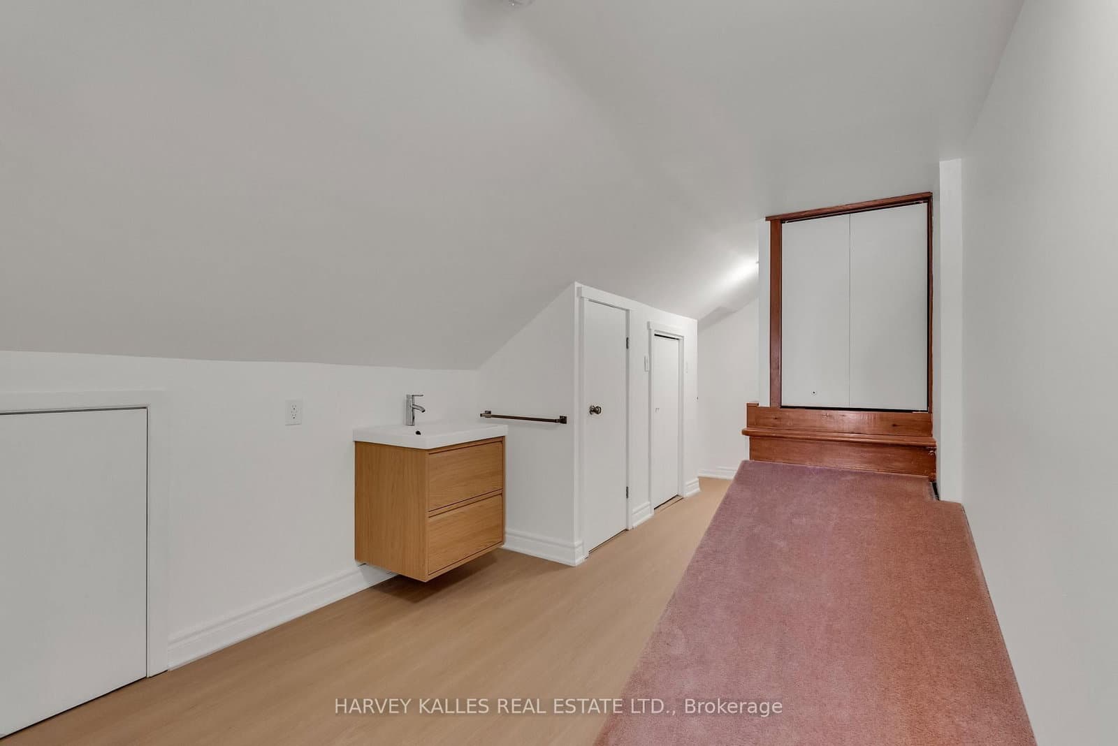 106 Florence Avenue thumbnail 14