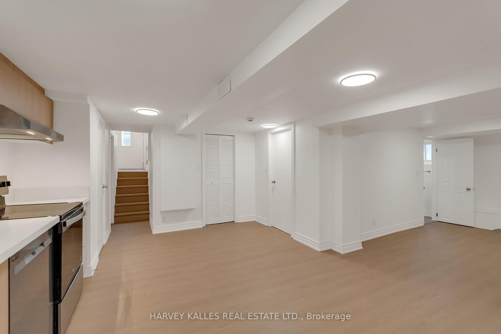 106 Florence Avenue thumbnail 18