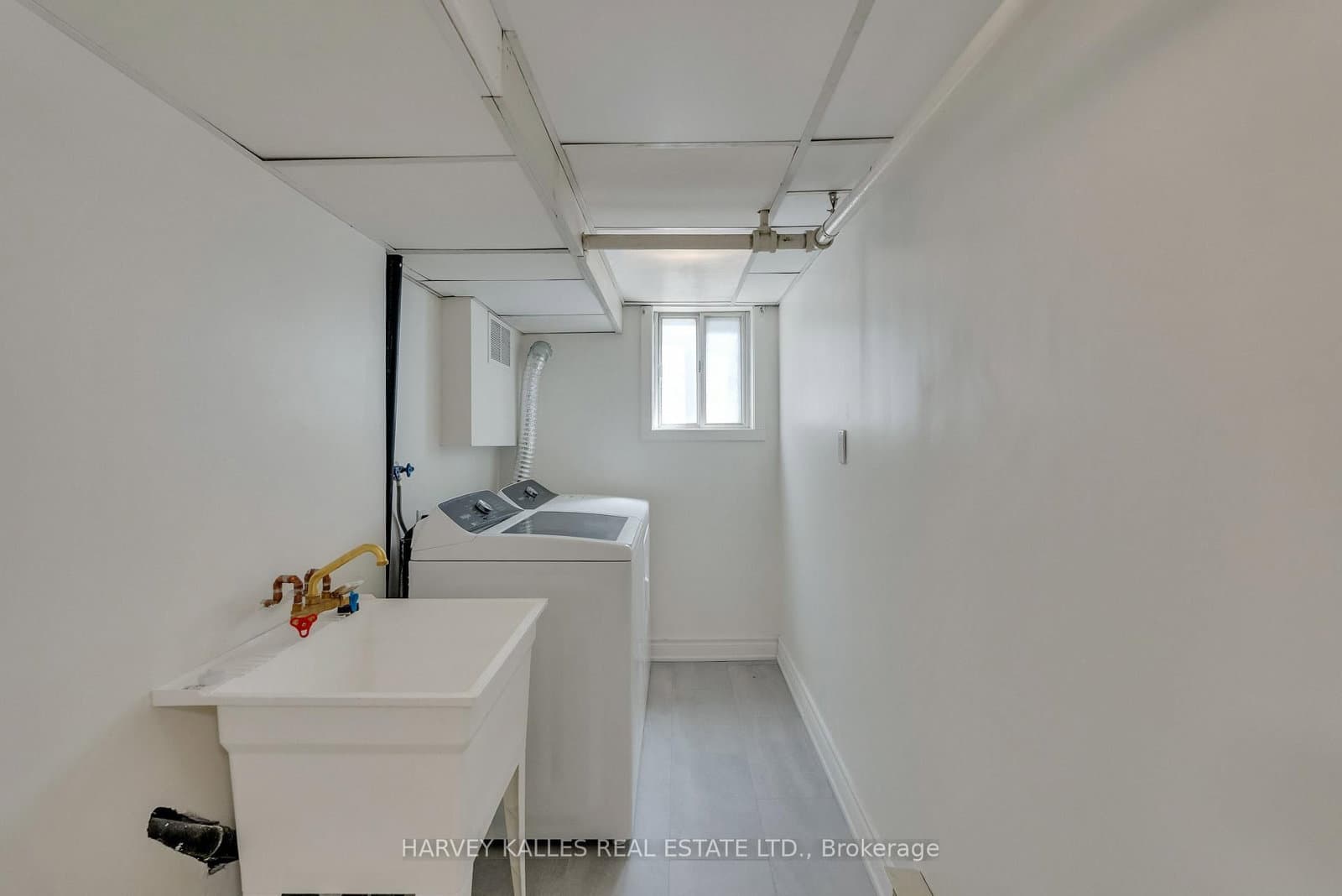 106 Florence Avenue thumbnail 20