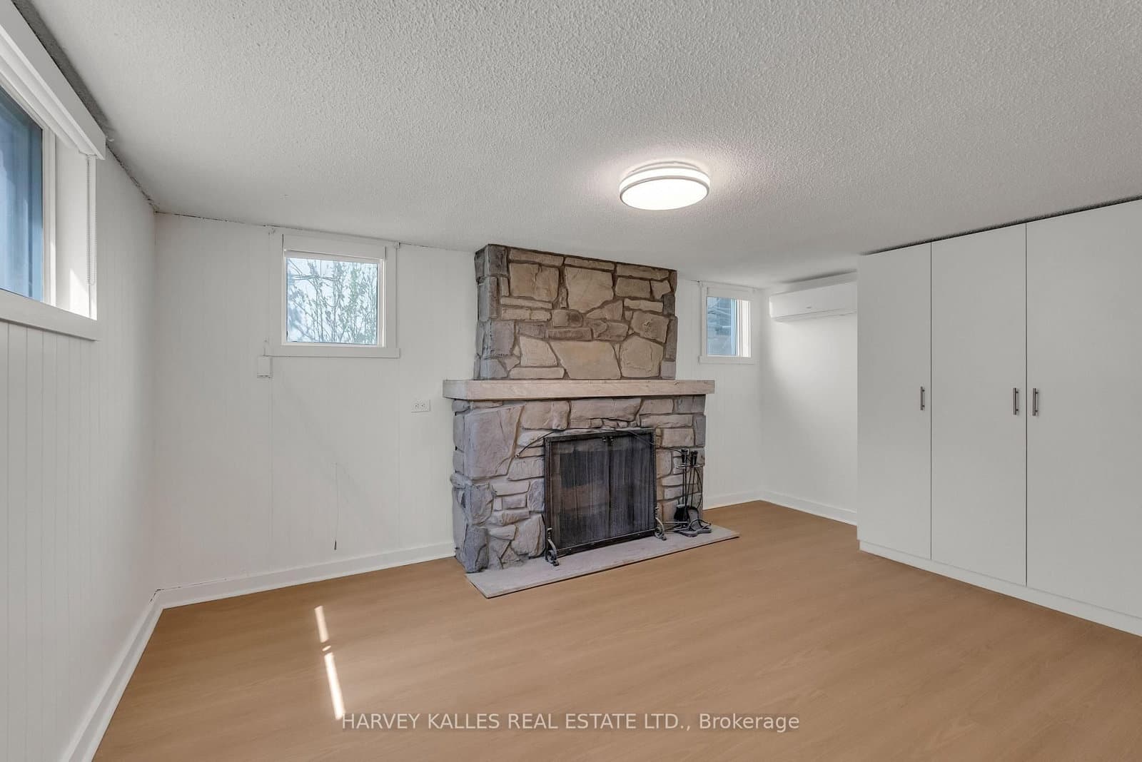 106 Florence Avenue thumbnail 23