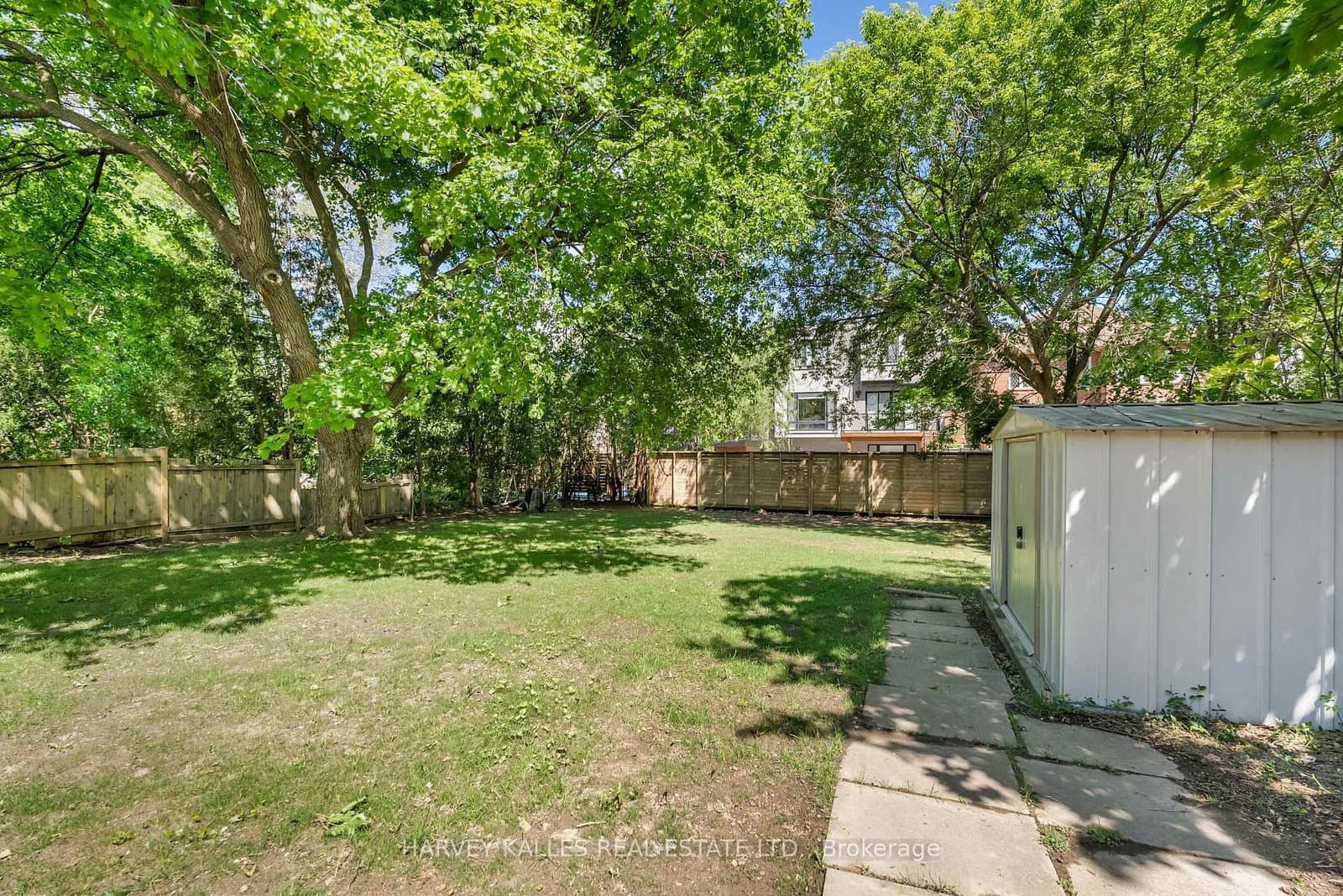 106 Florence Avenue thumbnail 24