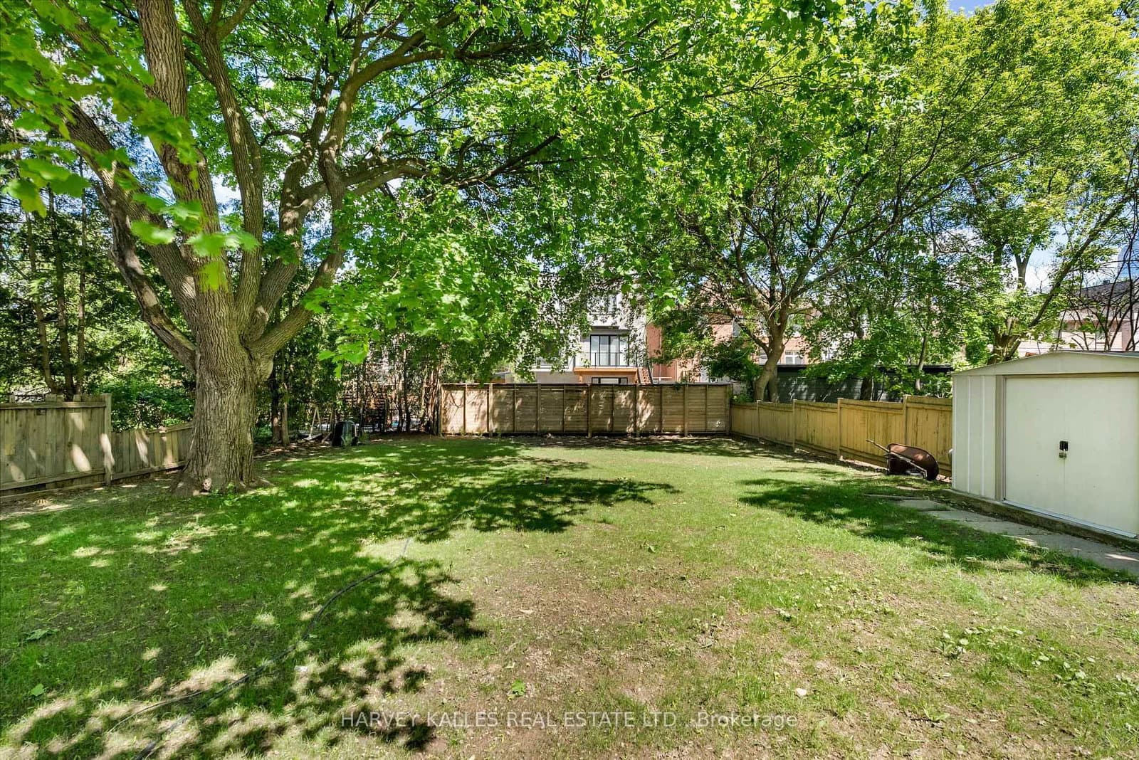 106 Florence Avenue thumbnail 25