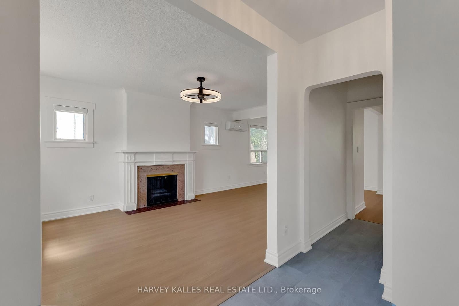 106 Florence Avenue thumbnail 3