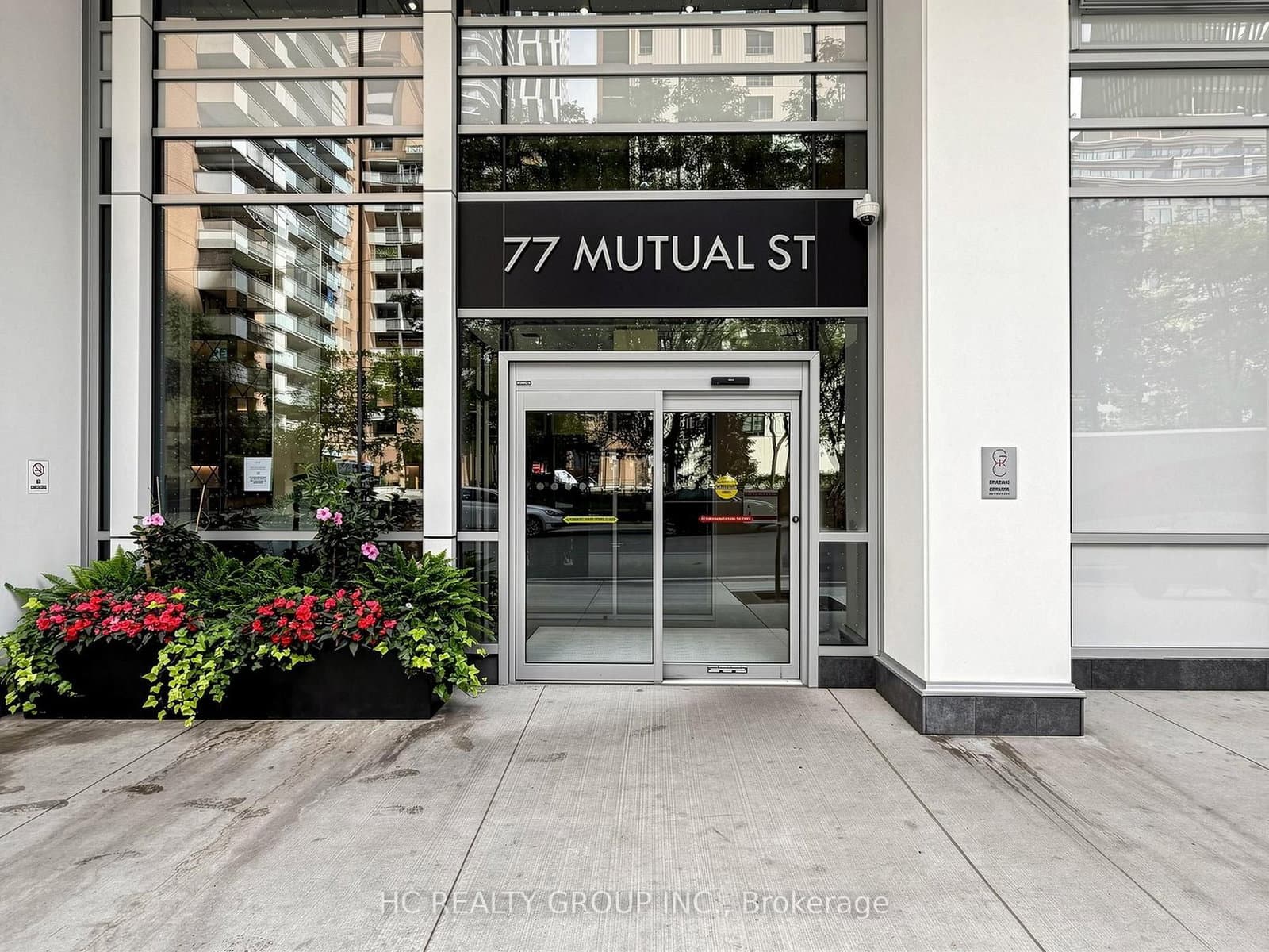 77 Mutual Street, Unit 2703