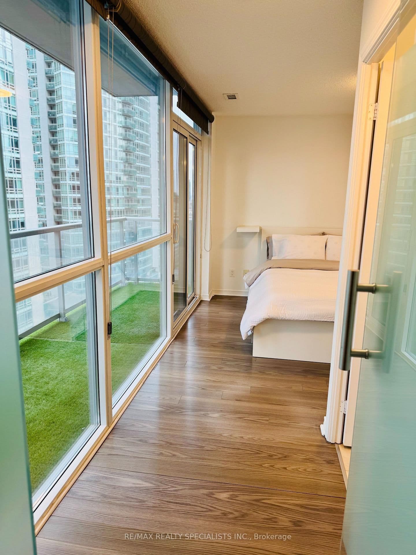 352 Front Street, Unit 1007 thumbnail 14
