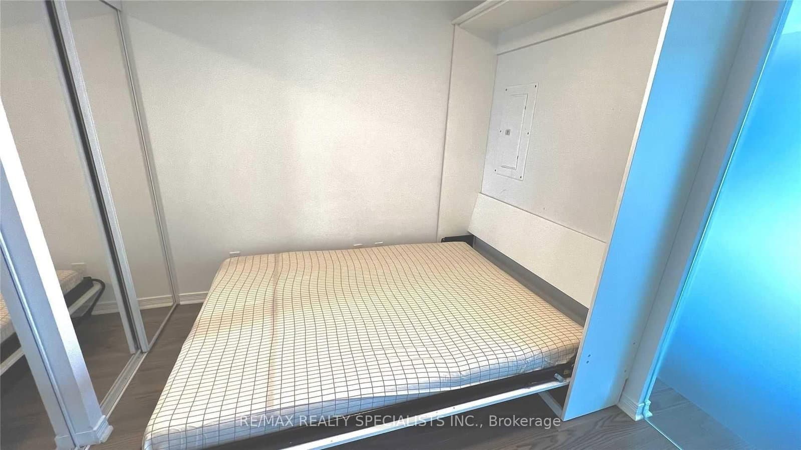 352 Front Street, Unit 1007 thumbnail 18