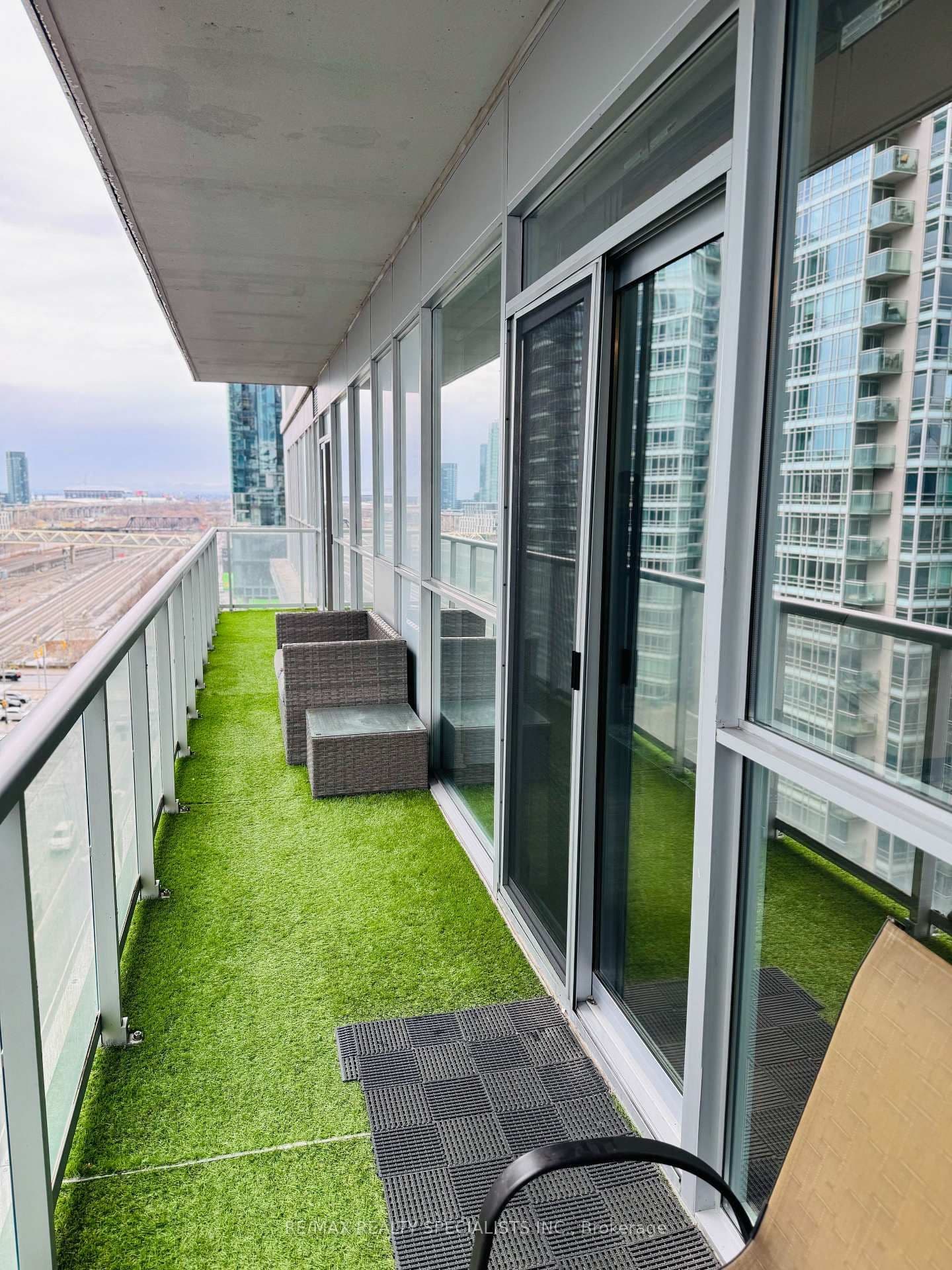 352 Front Street, Unit 1007 thumbnail 21