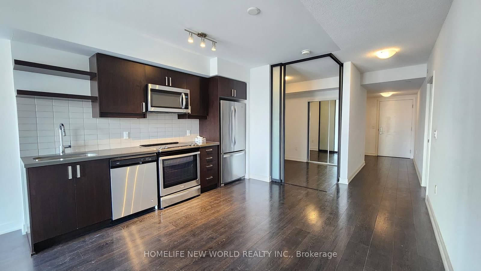 50 Wellesley Street E, Unit 906 thumbnail 11