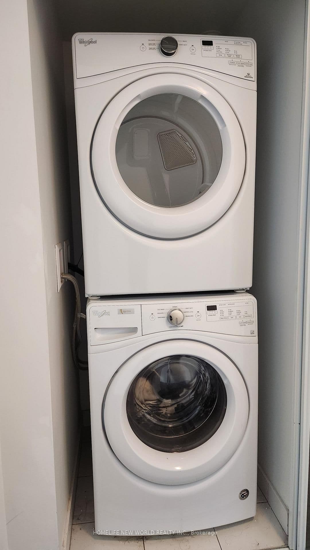 50 Wellesley Street E, Unit 906 thumbnail 9