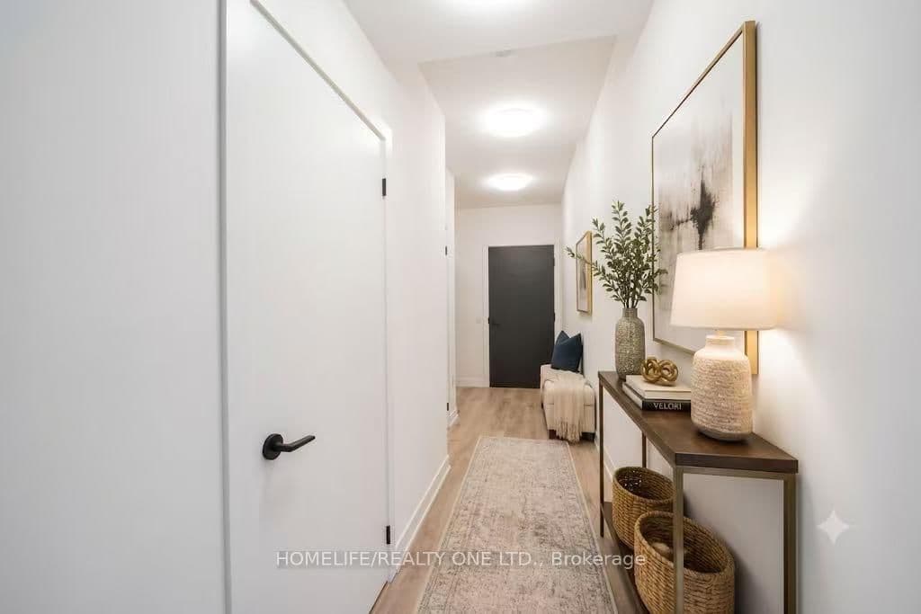 117 Broadway Avenue, Unit 1111 thumbnail 4