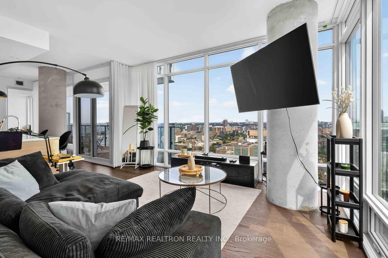 488 University Avenue, Unit 2802 thumbnail 12
