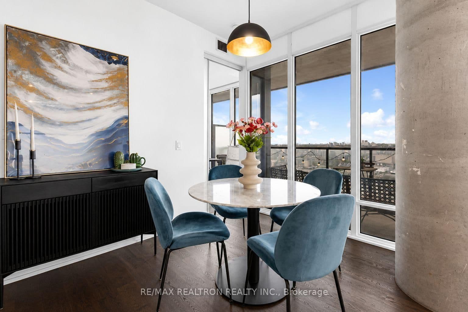 488 University Avenue, Unit 2802 thumbnail 7