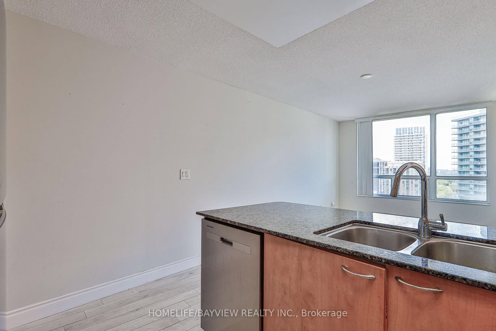 503 Beecroft Road, Unit LPH08 thumbnail 14