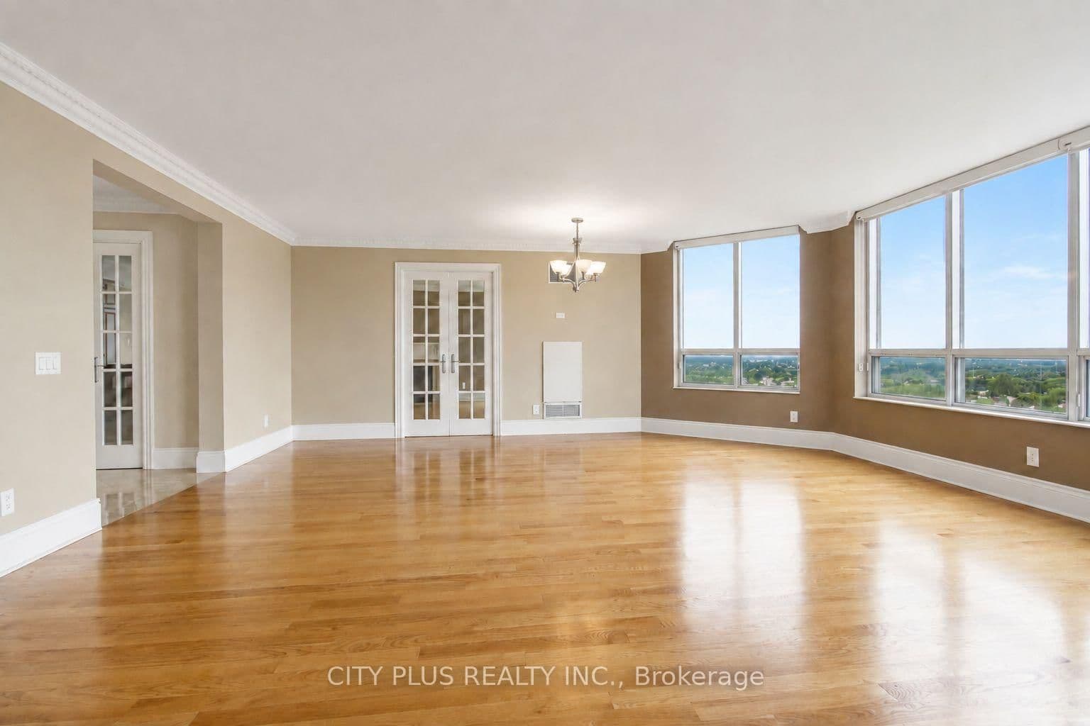 80 Harrison Garden Boulevard, Unit 1521 thumbnail 12