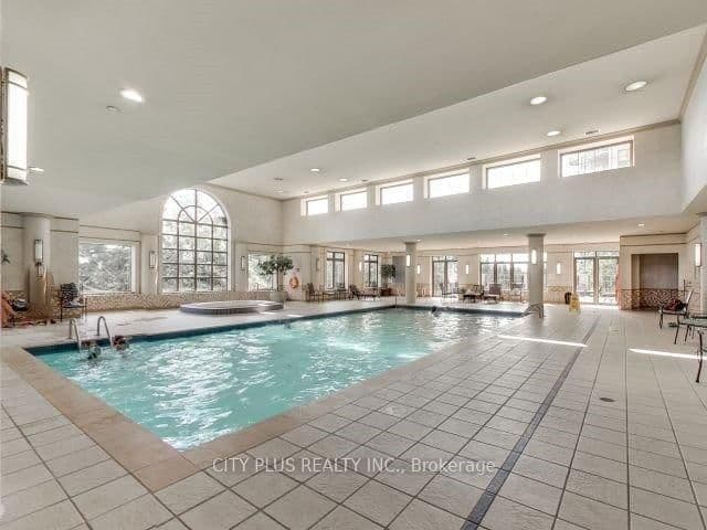80 Harrison Garden Boulevard, Unit 1521 thumbnail 28
