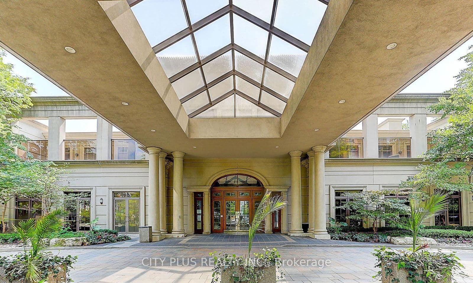 80 Harrison Garden Boulevard, Unit 1521 thumbnail 30