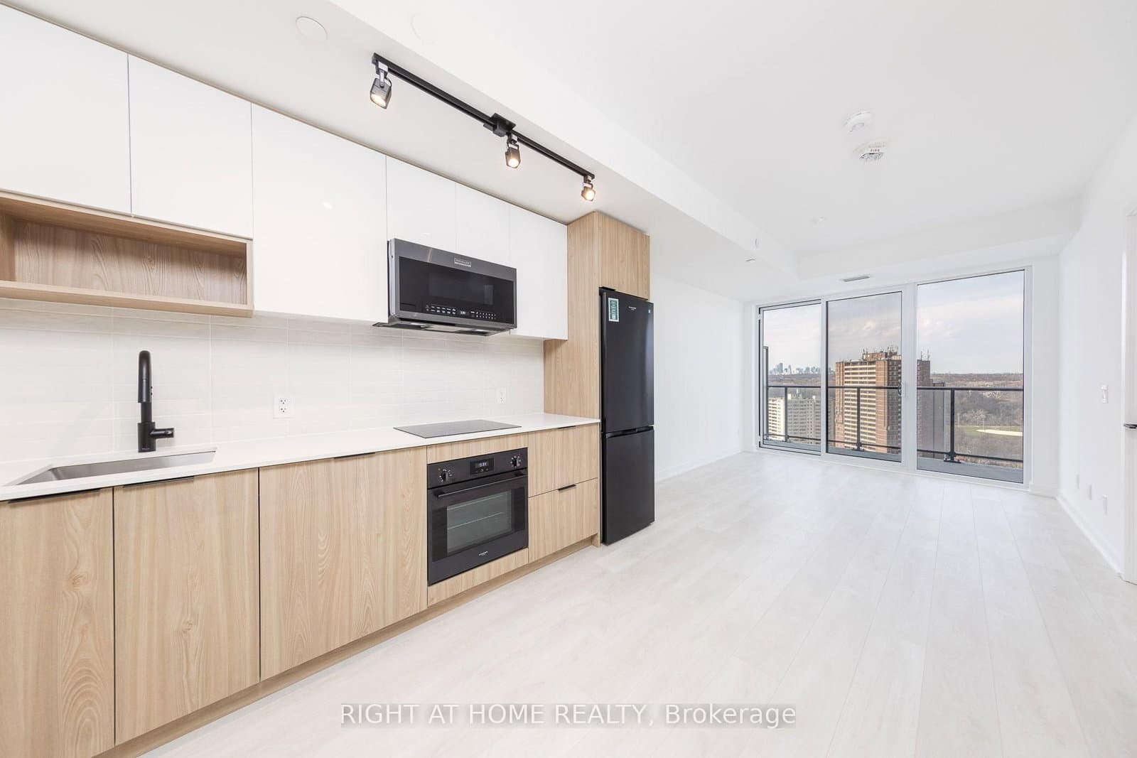 5 DEFRIES Street, Unit 2211 thumbnail 5