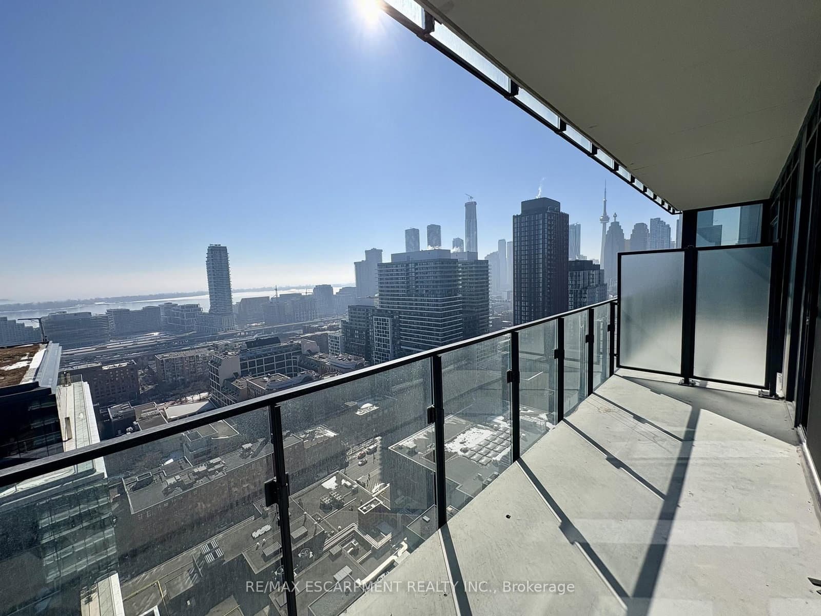 284 King Street E, Unit 2703 thumbnail 14